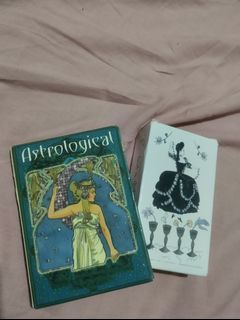 tarot de carlotydes + astrological oracle deck