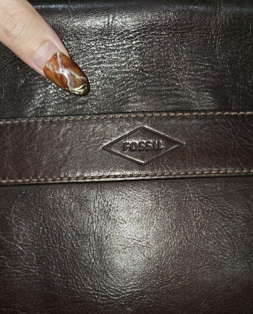 Fossil laptoptas online