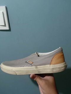 Vans Classic slip on Women's size 10 Gray Leather laser Cut Low sk8 Shoes
