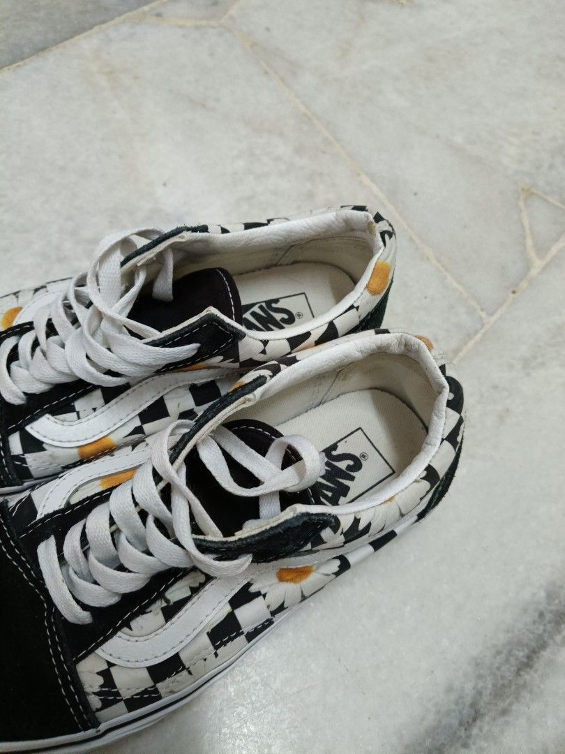 Daisy checkered vans shop