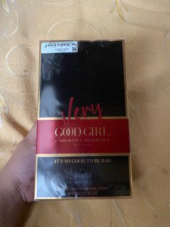 Very Good Girl Perfume