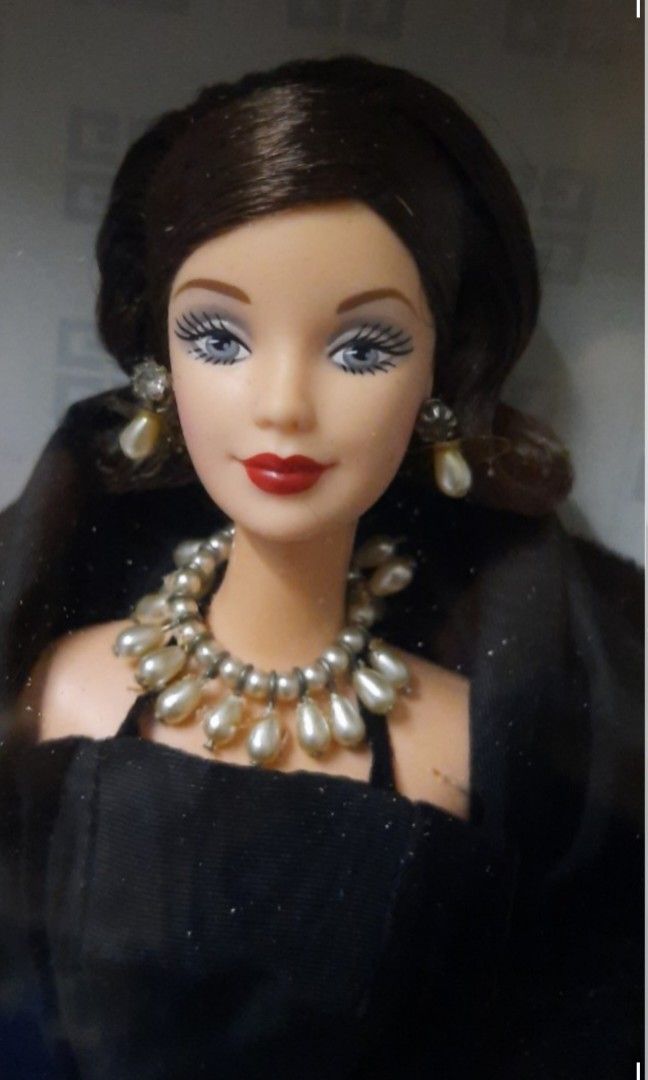 sale Vintage Givenchy Barbie 絕版, 興趣及遊戲, 玩具& 遊戲類