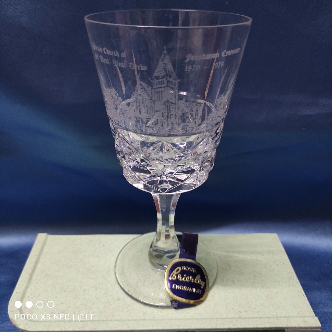 未使用イギリス王室御用達ロイヤルブライアリー1776年クリスタルフラワーベース Royal Brierley ロイヤルブライアリー フラワーベース 花瓶 未使用