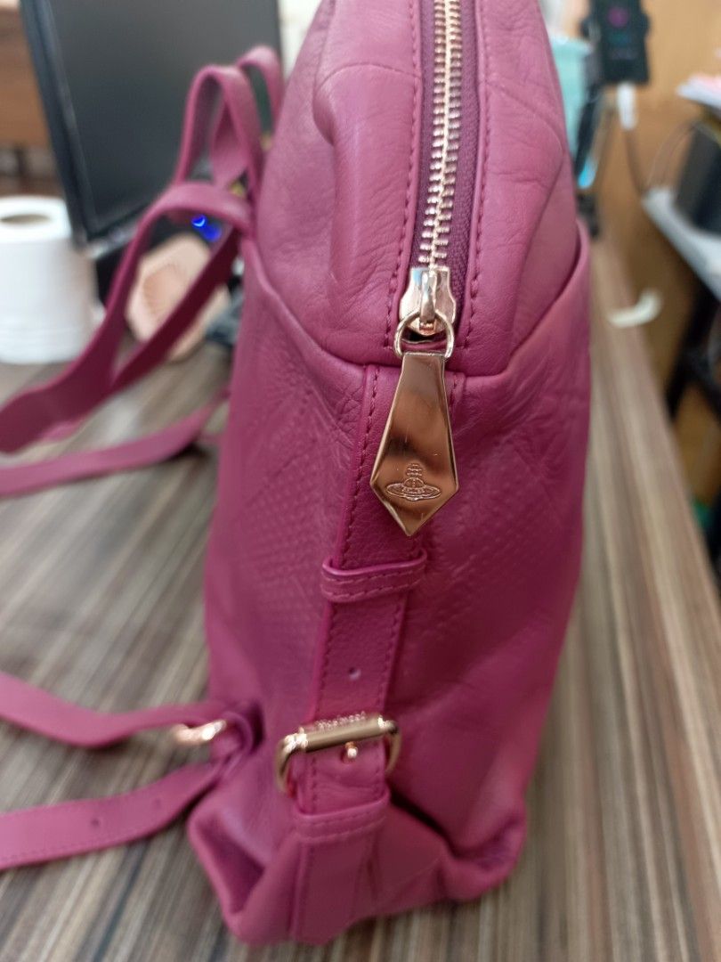 Vivienne Westwood (Category: Luxury Bags & Wallets) located in Antipolo. Submitted by prelovedbyfhaye (Listing ID 1310006754, Image 3). Description: In excellent condition No flaws Genuine leather.