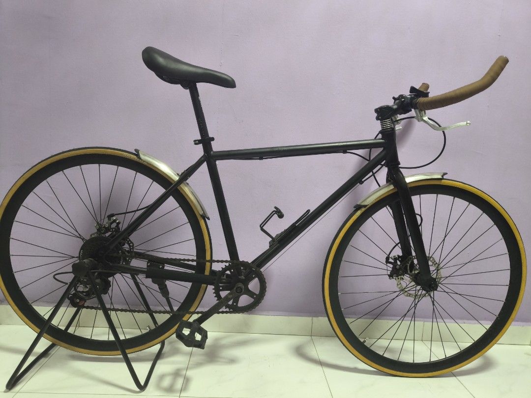 7 speed Shimano Road Bike