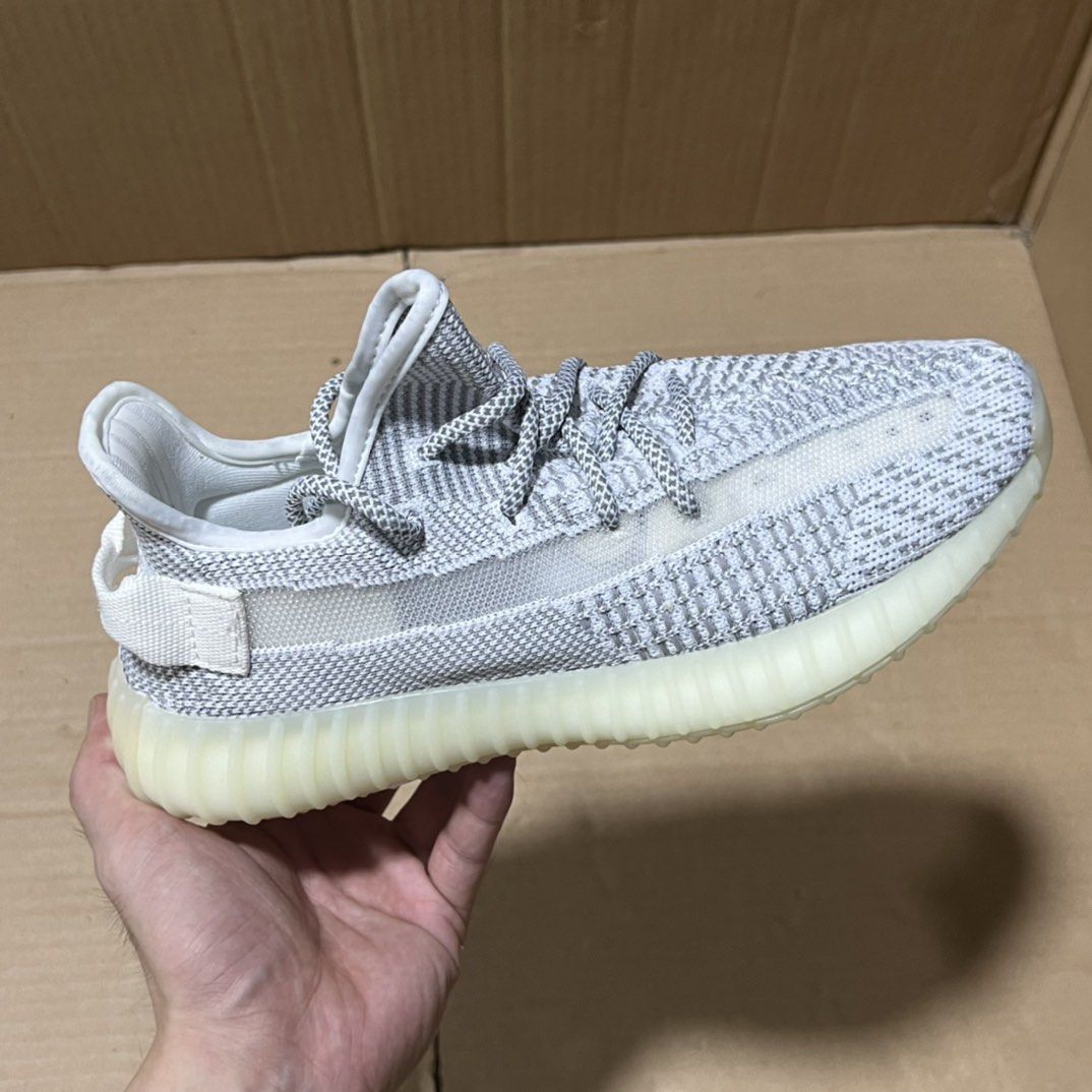Tweedehands yeezy best sale