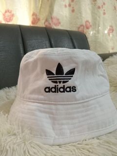 Adidas Bucket Hat 👒