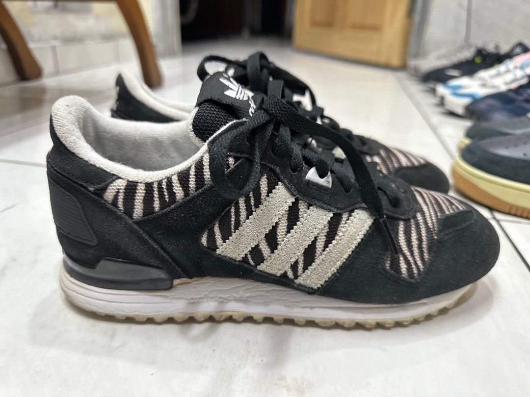 Adidas zx 700 zebra outlet