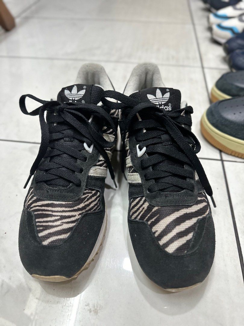 adidas zx 700 zebra Men s Fashion Footwear Sneakers on Carousell