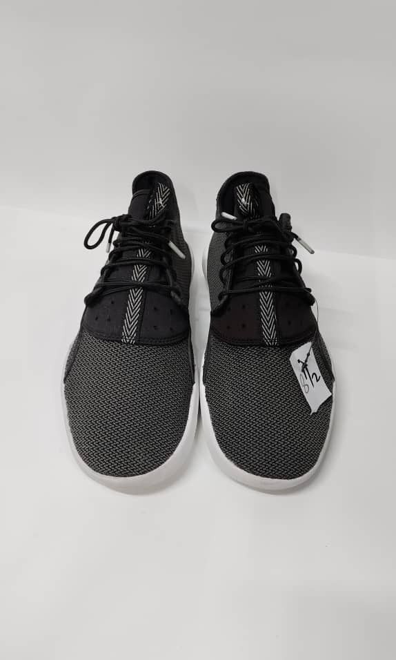 AIR JORDAN ECLIPSE Men s Fashion Footwear Sneakers on Carousell