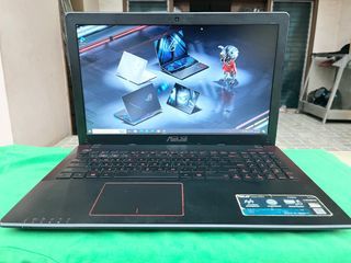 Asus gaming laptop i5 GTX950M