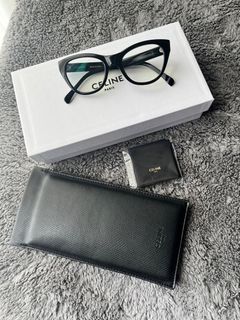 (Category: ) located in . Submitted by frommycloset2urs (Listing ID 1310101463, Image 1). Description: .