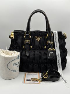 Authentic Prada (model BN1792)Gaufre Medium Black, Gold Hardwares 👜 with dustbag, Entrupy Cert., Strap 👜 LHW 12x11x5.5in drop 6in strap 38in/97 cm