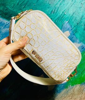 Guy laroche bag price philippines new arrivals