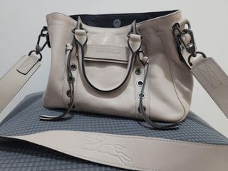 Beige Longchamp tote bag medium size