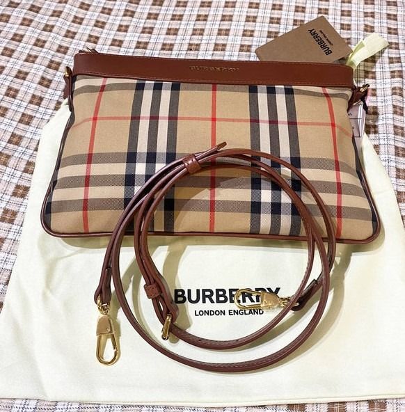 BRAND NEW AUTHENTIC INSTOCK BURBERRY PEYTON CHECK CROSSBODY BAG TAN BROWN 80754401 Luxury Bags Wallets on Carousell