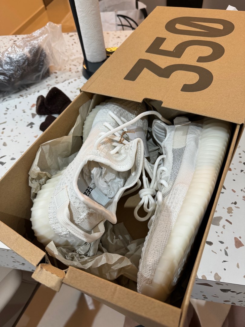 Brand new yeezy clearance