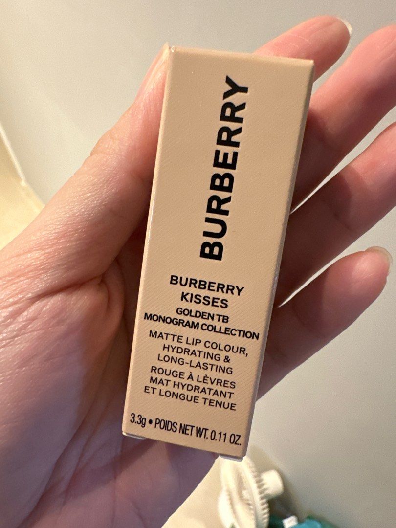Burberry lipstick 93 Russet