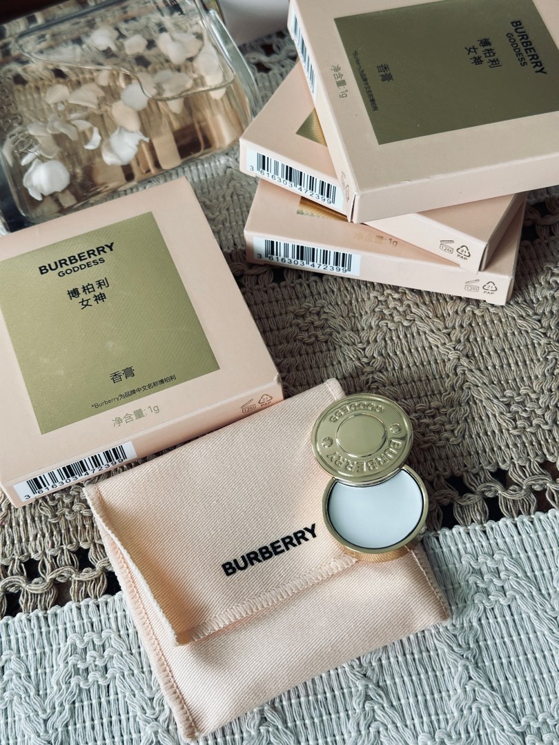 Burberry solid perfume store