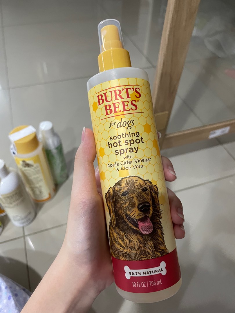 Burt s Bees Soothing Hot Spot Spray for dogs with apple cider vinegar and aloe vera 10oz Pet Supplies Health Grooming on Carousell