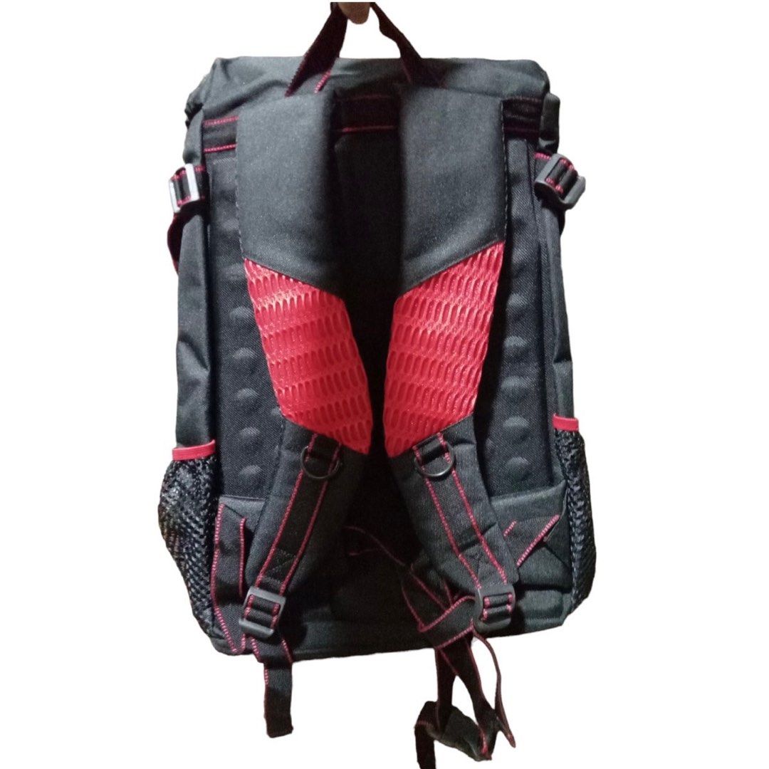 Camping Backpack (Category: Backpacks) located in Manila. Submitted by randomstuff.mnl (Listing ID 1310152096, Image 2). Description: .