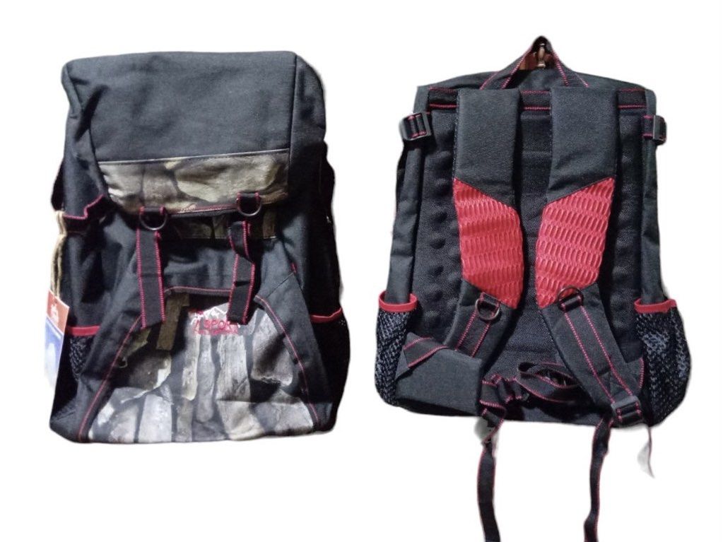 Camping Backpack (Category: Backpacks) located in Manila. Submitted by randomstuff.mnl (Listing ID 1310152096, Image 3). Description: .
