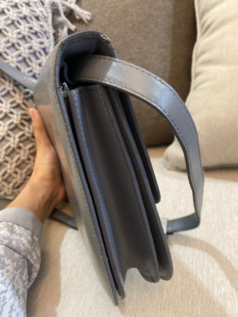 Celine Box Bag Gray (Category: Luxury Bags & Wallets) located in Makati City. Submitted by stylehub.mnl (Listing ID 1310136865, Image 3). Description: ‼️SALE‼️ Celine Box Bag Personal Used Bag No low Baller .