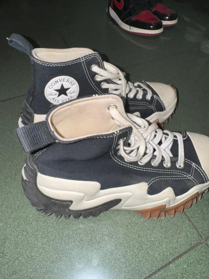 Convers run star, Fesyen Wanita, Sepatu di Carousell