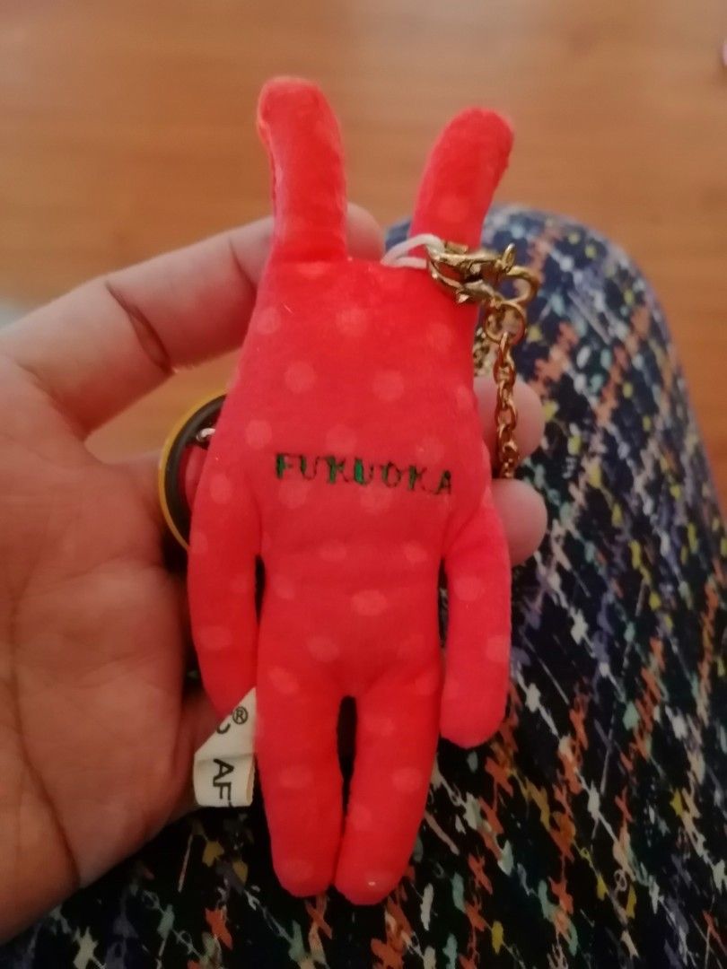 Craftholic bag charm (Category: Charms) located in Baguio. Submitted by zalille (Listing ID 1310156270, Image 2). Description: Approx 5in Euc No rust on hardware.