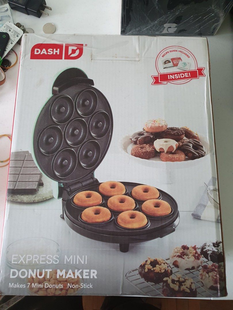 Dash Express Mini Donut Maker - Aqua (Category: Cookware & Accessories) located in Quezon City. Submitted by caeshh (Listing ID 1310209948, Image 1). Description: Dash Express Mini Donut Maker - Aqua - Bought in the US - Opened once for photo, never been used RFS: Declutter/won't be using .