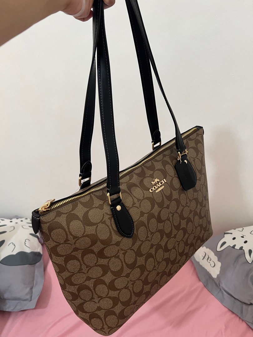 Genuine Coach Gallery Tote Bag, Luxury, Bags & Wallets on Carousell