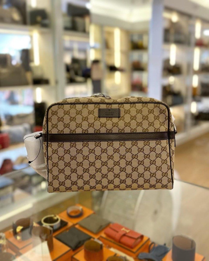 Gucci Beige and Ebony GG Monogram Large Camera Messenger, Luxury - Main Image