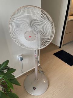 (Category: ) located in . Submitted by grasslite (Listing ID 1310186042, Image 1). Description: .