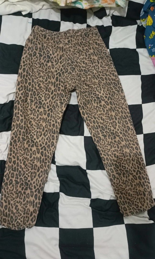 Leopard pants (Category: Jeans) located in Caloocan City. Submitted by danahsaur (Listing ID 1310223237, Image 2). Description: size: width- 32 inch height-38 inch 9/10 condition.