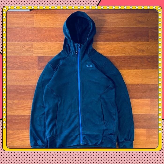 LINK TOPED Oakley sports jacket M pria Olshop Fashion Olshop Pria di Carousell