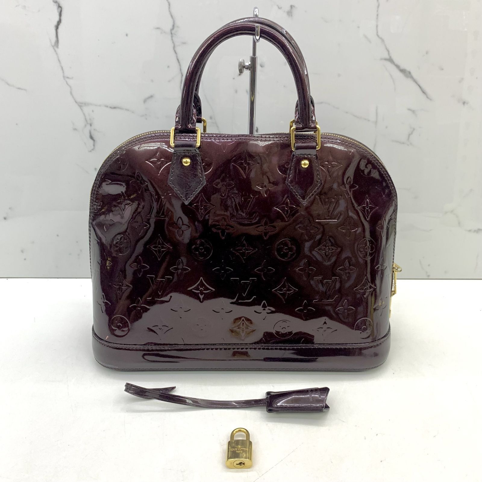 DISCOUNTED LOUIS VUITTON M91611 VERNIS ALMA PM HANDBAG 247028913 GI Luxury Bags Wallets on Carousell
