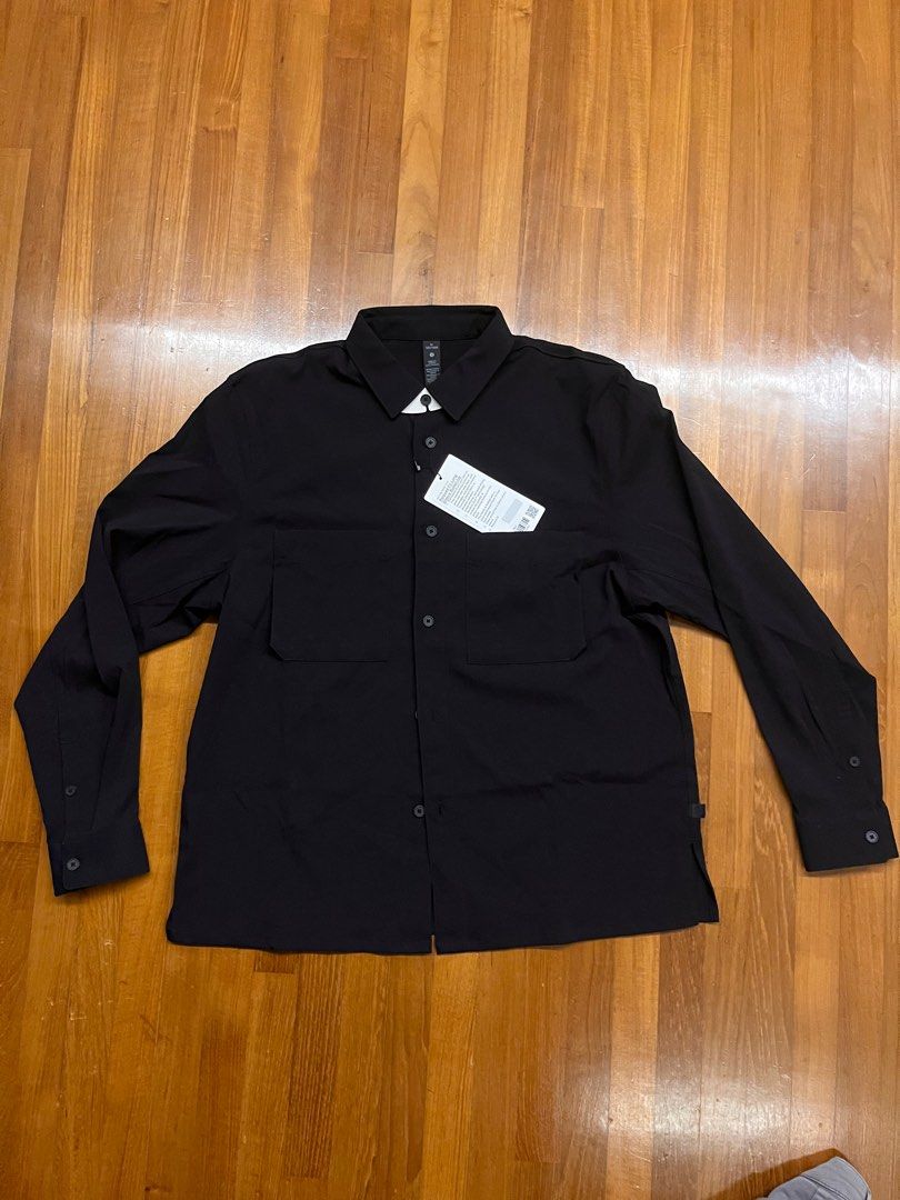 Lululemon: black relaxed fit shirt brand new unworn, Men's Fashion