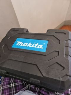 Makita Portable Pressure Washer 68V