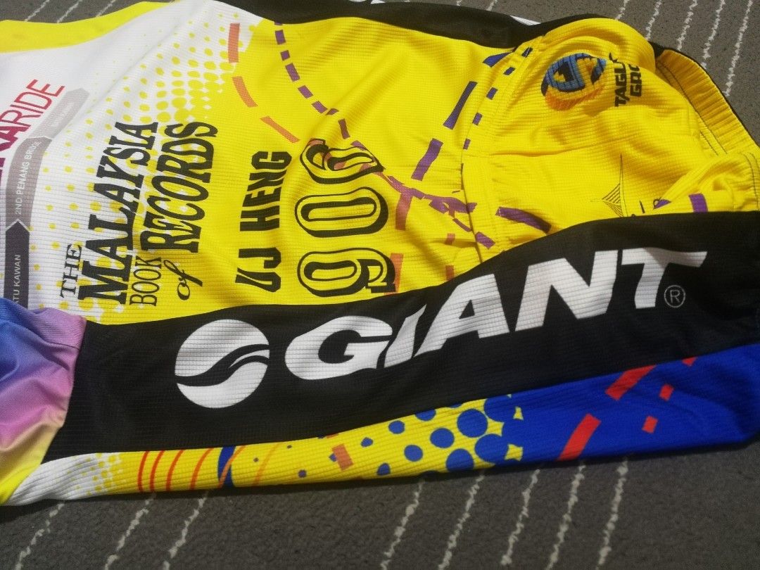 mff X vespa X GIANT MERDEKA RIDE M, Sports Equipment, Bicycles & Parts ...