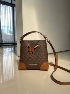 (Kategori: ) berada di . Dikirim oleh privatecollectionn (ID iklan 1310147597, Gambar 1). Deskripsi: .