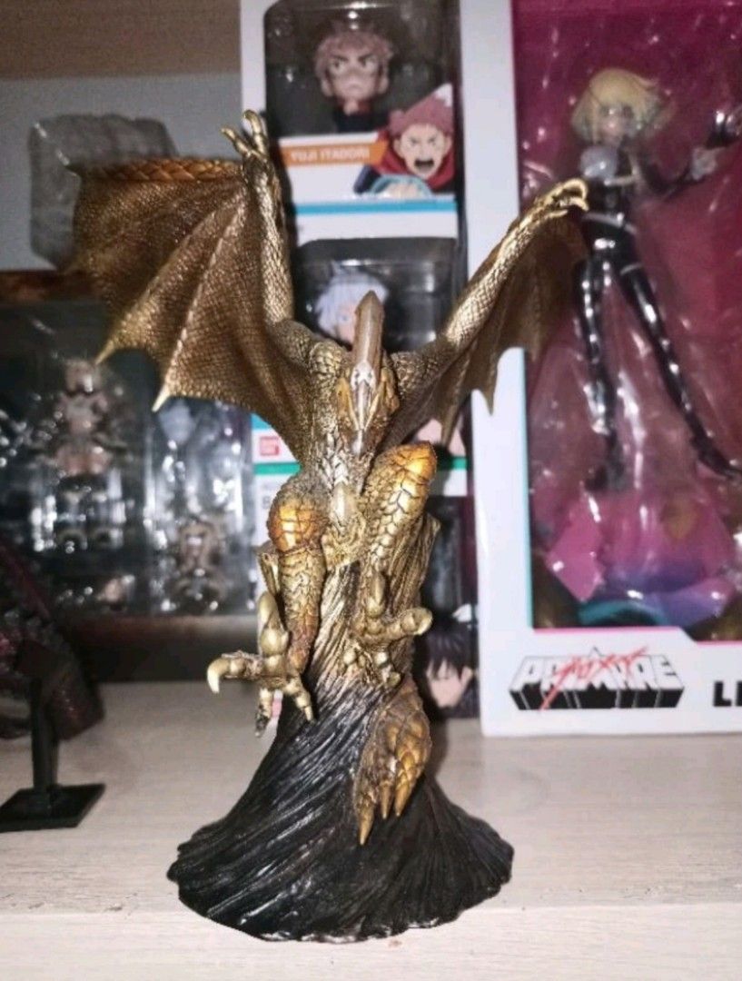 Monster Hunter Seregios Figure Trophy Gold Ver. Ichiban Kuji Last One Banpresto (Category: Figurines & Statues) located in Asingan. Submitted by millieboo_ (Listing ID 1310112727, Image 1). Description: Monster Hunter Seregios Figure Trophy Gold Ver. Ichiban Kuji Last One Banpresto 💯 Authentic ❗Loose (NO BOX).