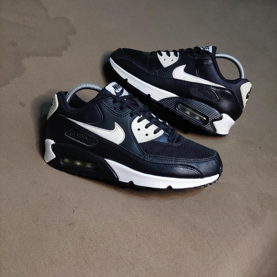 mens nike air max 90 essential black and white