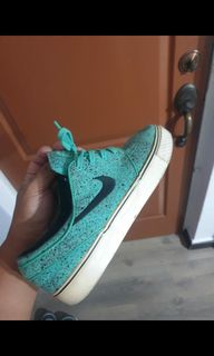(Category: ) located in . Submitted by feefiefoefum21 (Listing ID 1310154602, Image 1). Description: .
