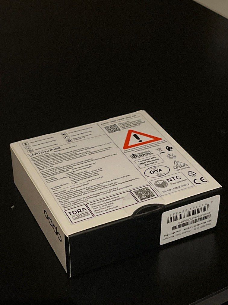 Oppo Enco Buds 2 (Category: Earphones) located in Quezon City. Submitted by izzy_calc (Listing ID 1310245214, Image 2). Description: sealed, legit pm for more pics.