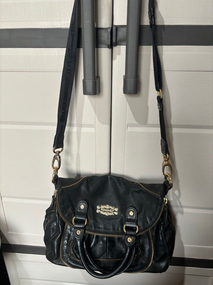 Salad two way bag (Category: Cross-body Bags) located in Quezon City. Submitted by declutterforever (Listing ID 1310145120, Image 2). Description: Salad two-way bag. Good used condition. .
