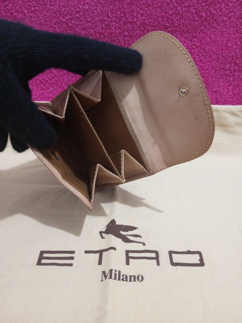 Etro Milano short wallet Japan (Category: Luxury Bags & Wallets) located in Iba. Submitted by kuripot_socialite (Listing ID 1310169404, Image 3). Description: Guaranteed authentic. Japan bought.Flawless. Bought 2800 for collection. Letting go all my etros. ✅️LAYAWAY.