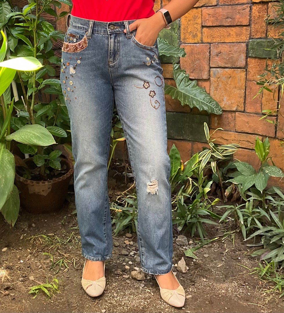 SALE DKNY Vintage 90s DKNY Jeans Y2K patchwork pocket dkny denim straight leg jeans high rise jeans DKNY soho jean Size 2 waist 30 31 inch Women s Fashion Bottoms Jeans on Carousell
