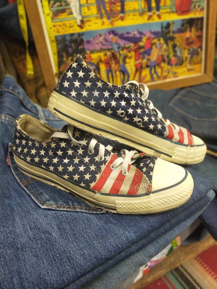 Converse usa flag vintage store