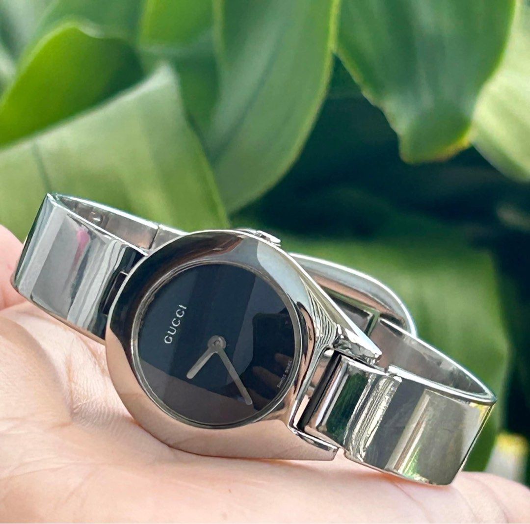 Vintage GUCCI 6700L Quartz Stainless Steel Ladies Watch 2015 Approx 17cm adjustable 26mm