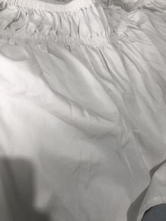 White Bed skirt for queen size bed